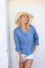 ivy & isabel caprice shirt in blue daisy