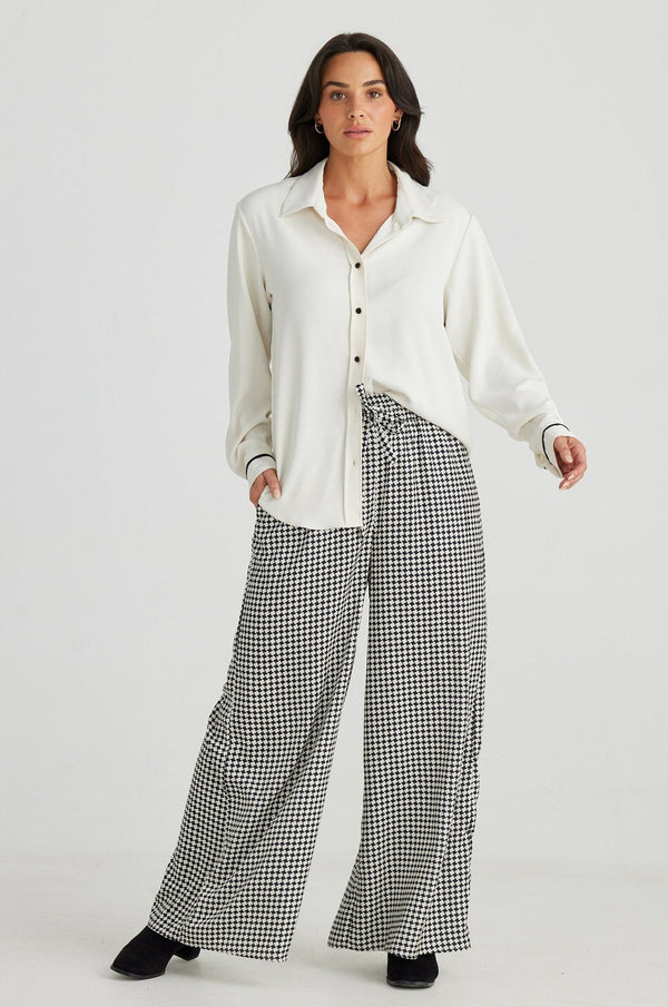 brave & true liza pant black houndstooth