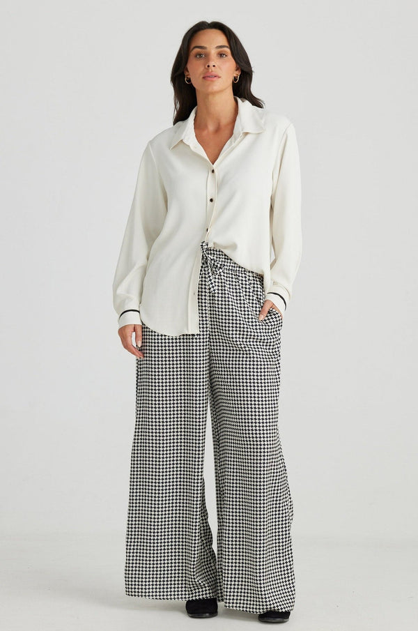 brave & true liza pant black houndstooth