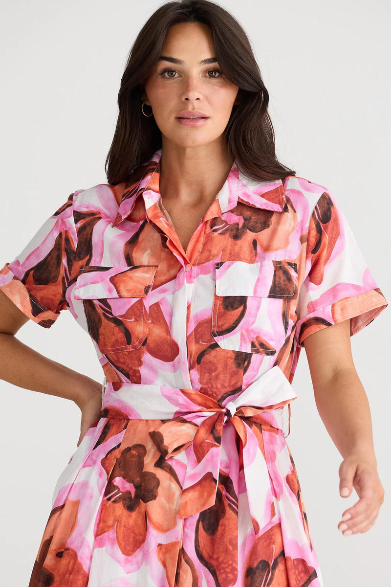 brave and true rossellini short sleeve dress on track