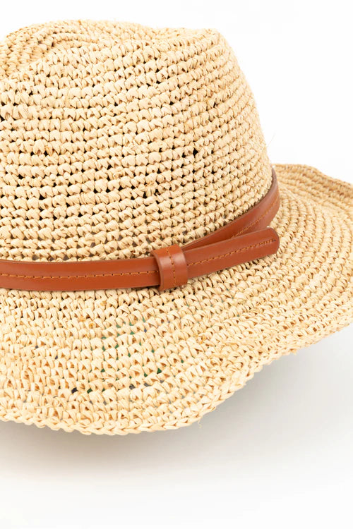 holiday Mentana hat tan HL24624